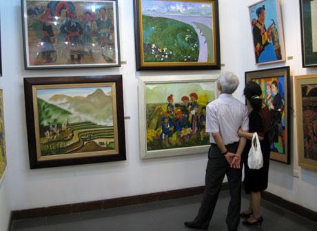 Painting exhibition on mountainous area